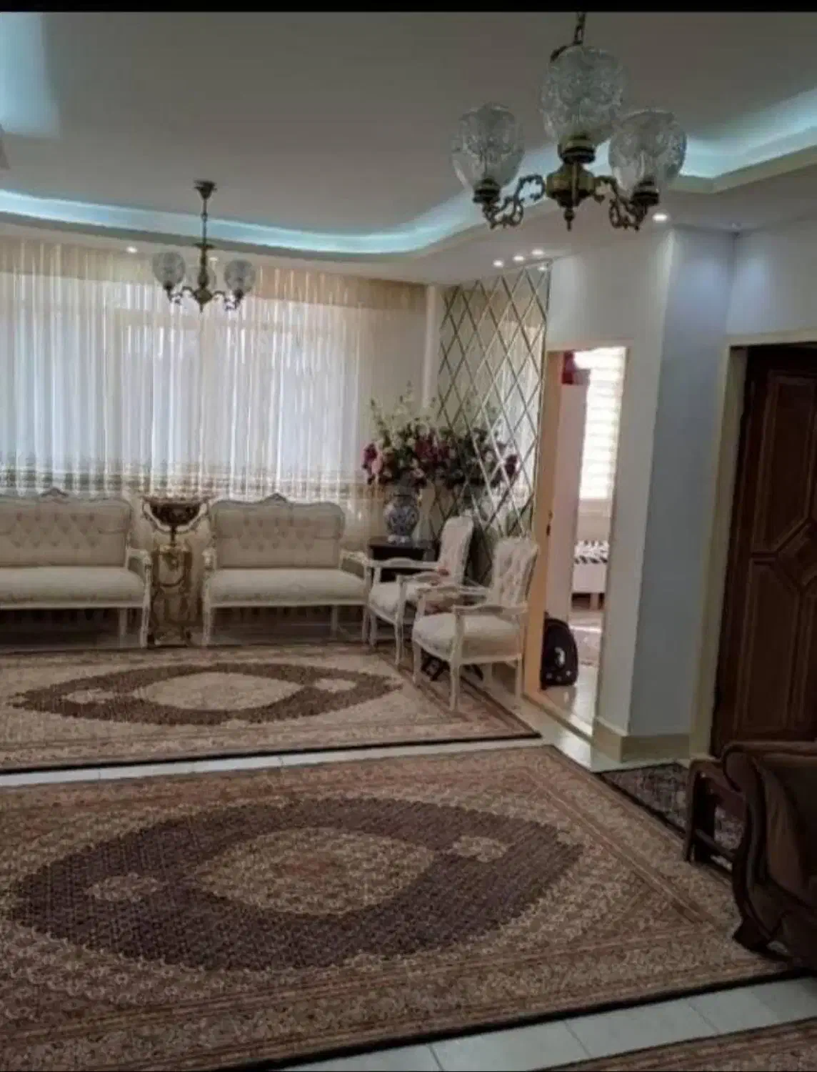 فروش واحد۸۰متر خیابان منزوی نزدیک خیابان|فروش آپارتمان|اردبیل, |دیوار