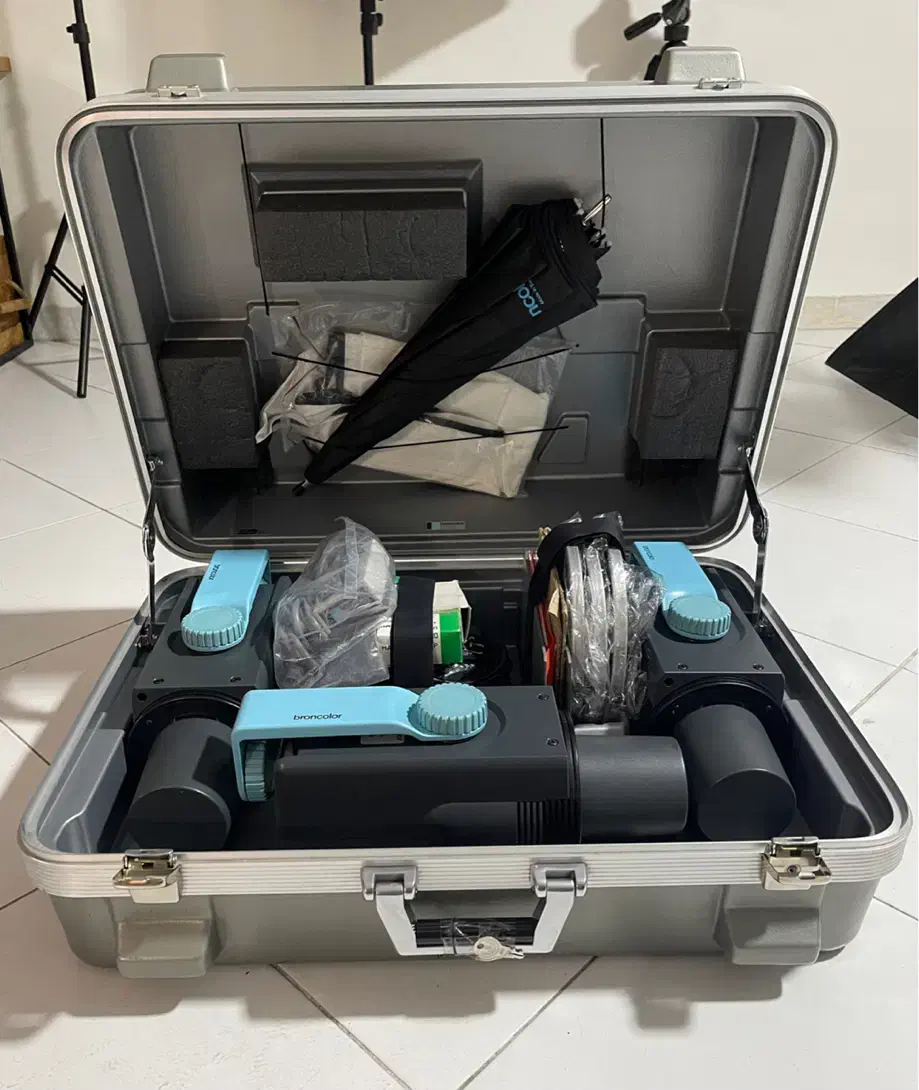 فلاش broncolor بران کالر ۶۰۰ ژول minipulse 80|دوربین عکاسی و فیلم‌برداری|تهران, ظفر|دیوار