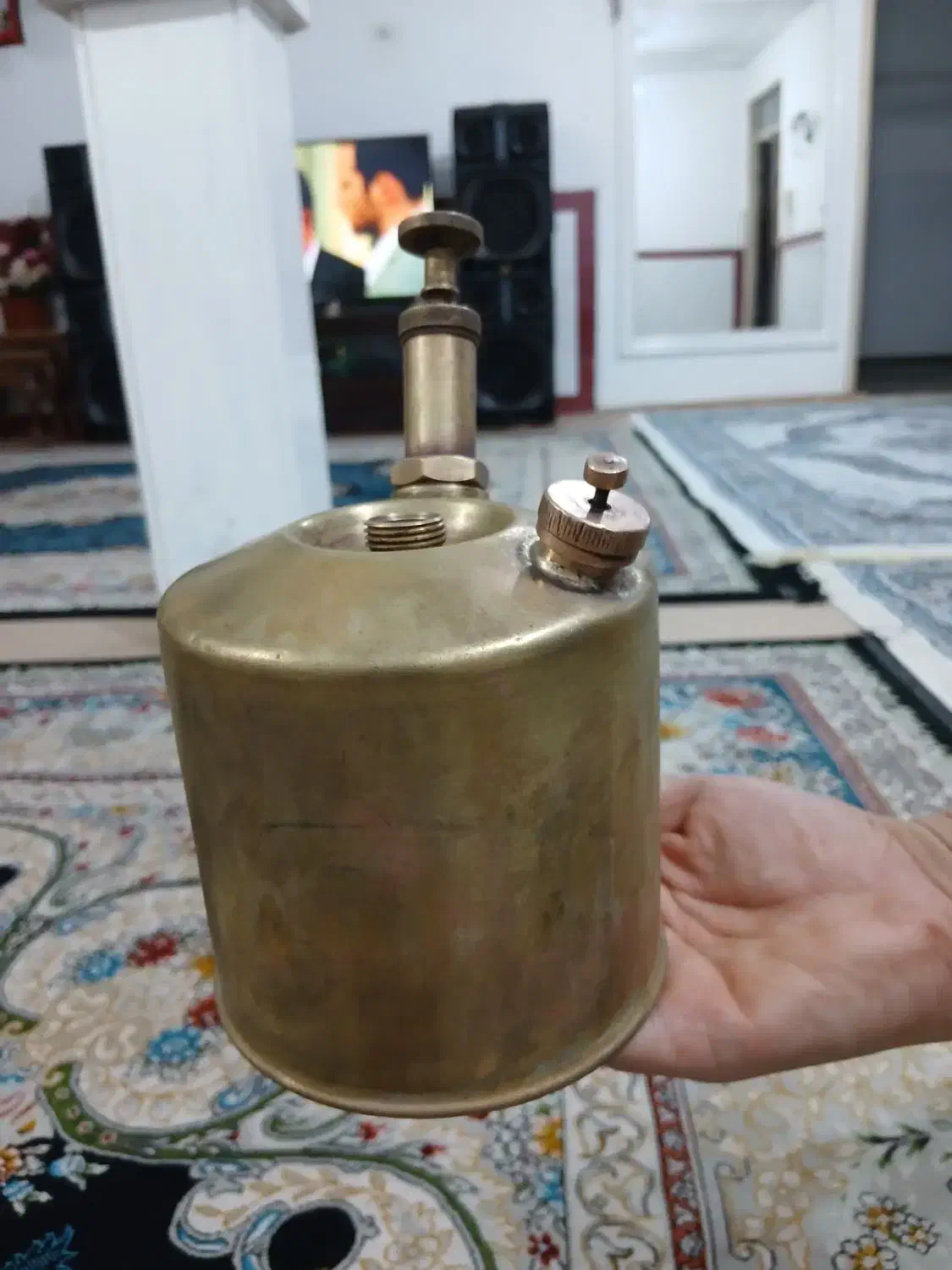 پریموس|کلکسیون اشیاء عتیقه|میانه, |دیوار