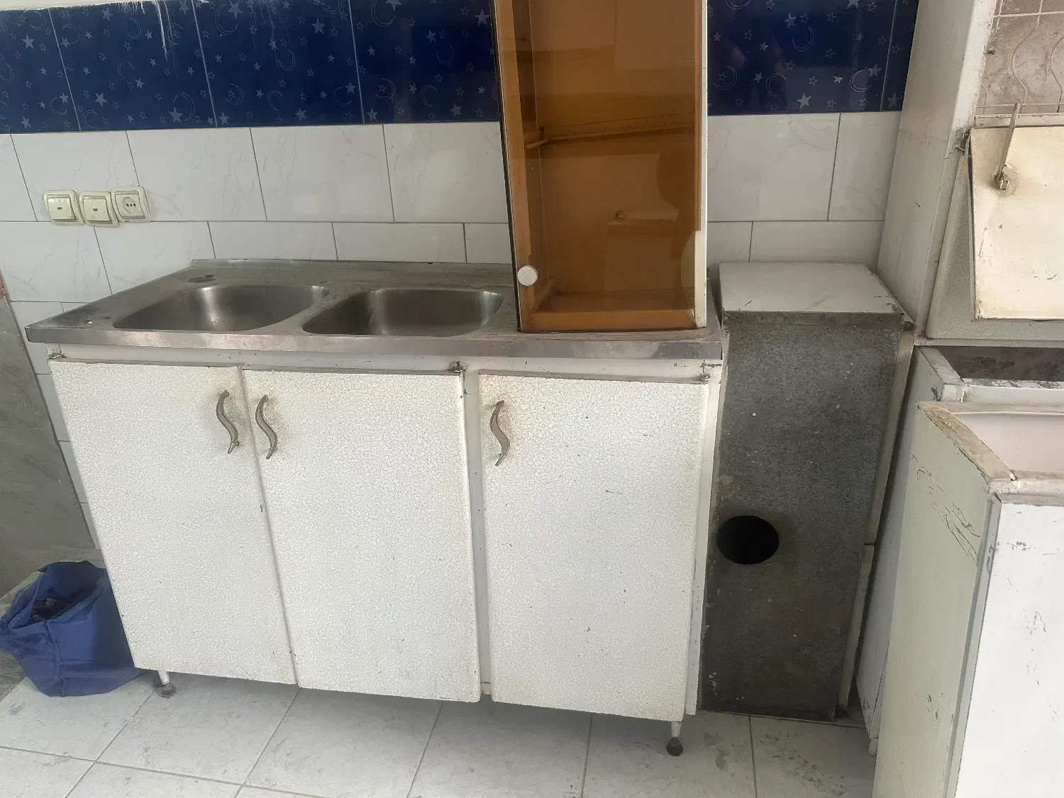 کابینت آهنی|مصالح و تجهیزات ساختمان|قرچک, باقرآباد|دیوار