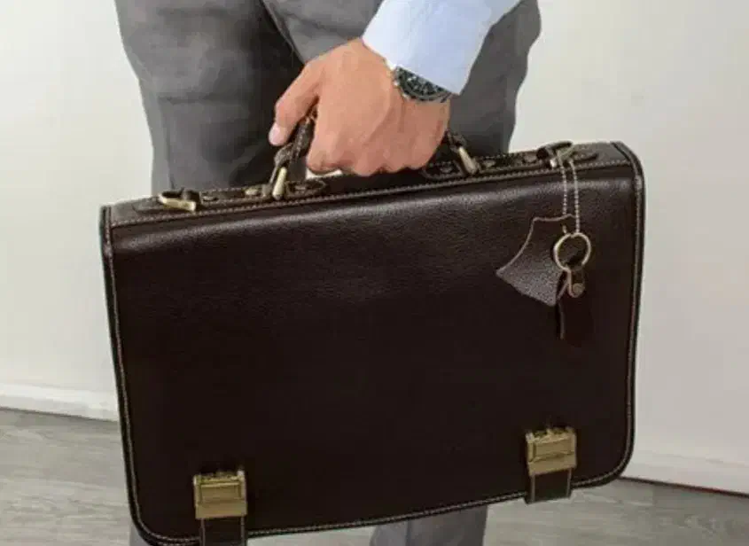 کیف|کیف، کفش، کمربند|تبریز, |دیوار