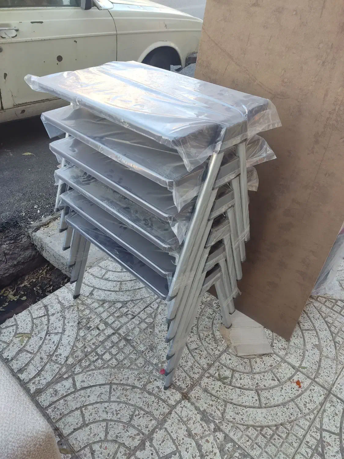 صندلی پلاستیکی پایه فلزی|میز و صندلی غذاخوری|سراب, |دیوار