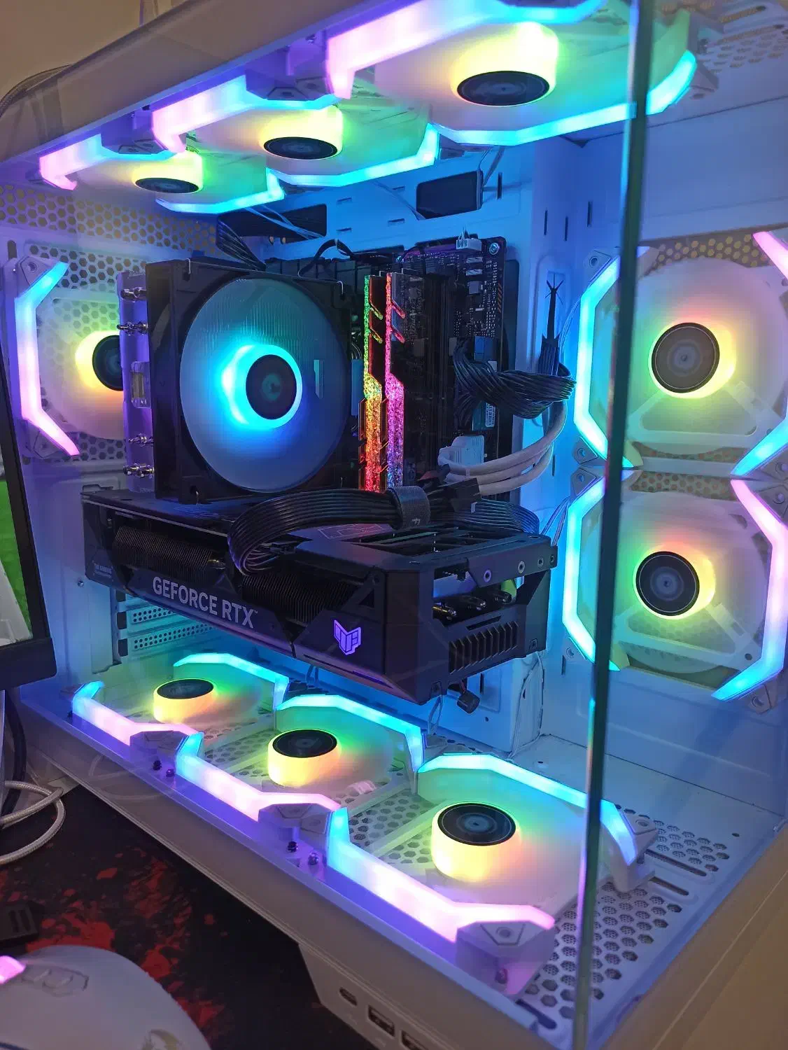 سیستم گیمینگ فوق حرفه ای|رایانه رومیزی|قم, انسجام|دیوار