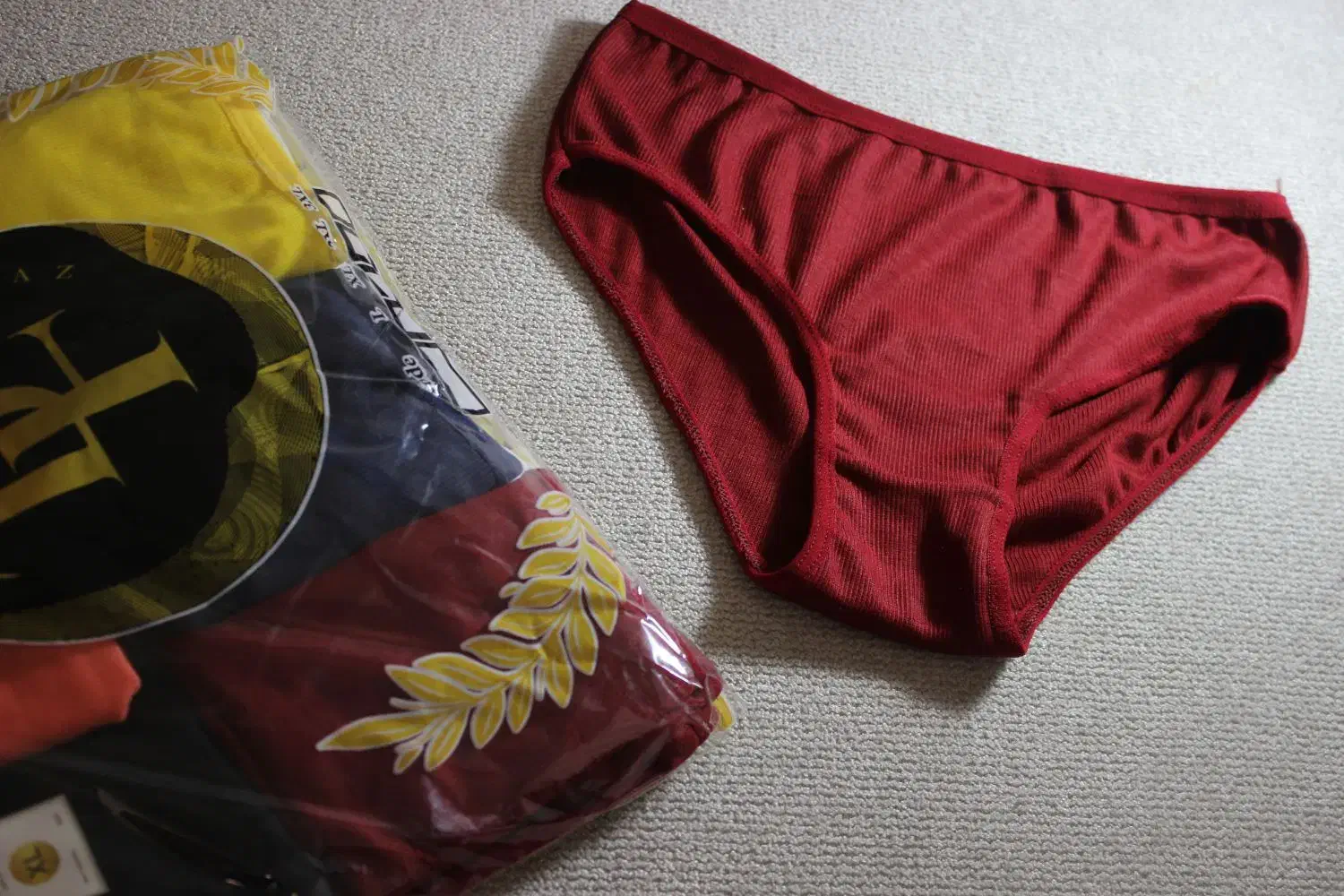 لباس زیر مردانه زنانه به قیمت عمده|لباس|فولادشهر, مسکن مهر فولادشهر|دیوار