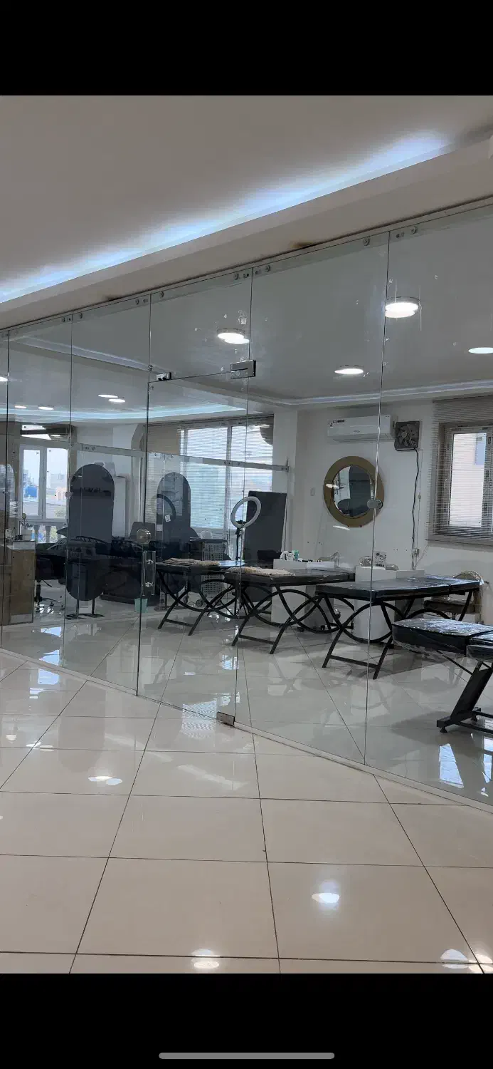 اجاره میز و تخت|خدمات آرایشگری و زیبایی|ابهر, |دیوار