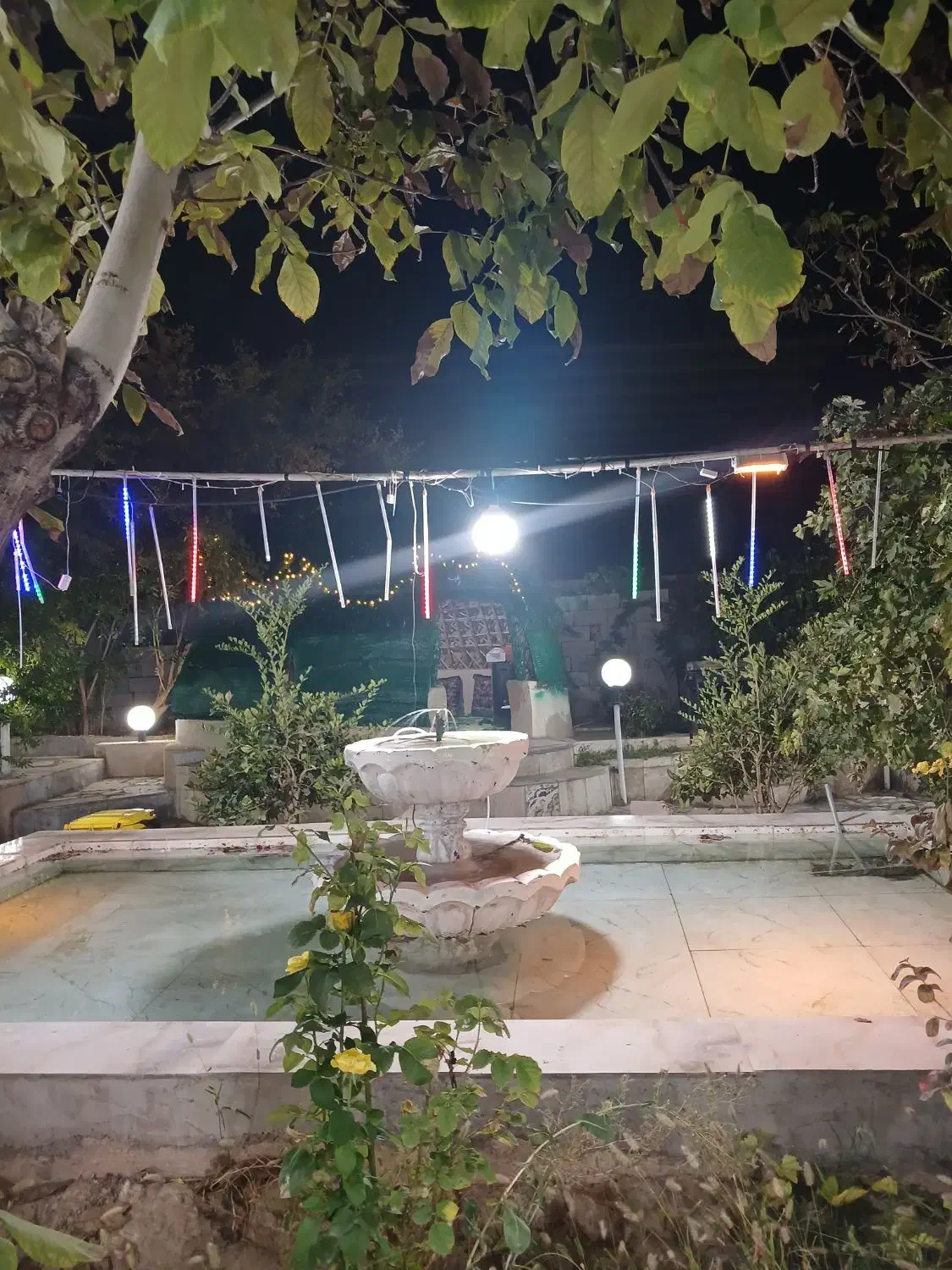 رستوران ماهان کباب طعم خانگی|اجارهٔ کوتاهمدت ویلا و باغ|ماهان, |دیوار