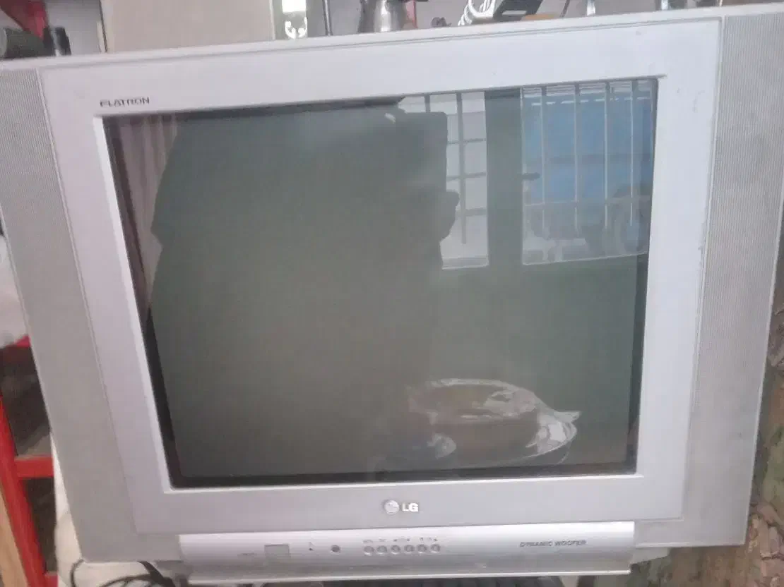 تلویزیون ال جی مدل ۲۱|تلویزیون و پروژکتور|اراک, |دیوار