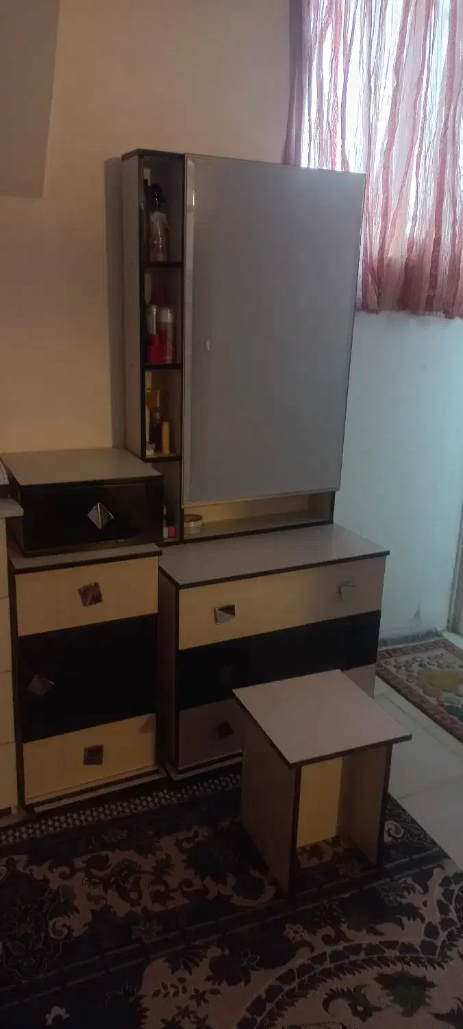 میز آرایش و دراور|جاکفشی، کمد، دراور|کرج, عظیمیه|دیوار