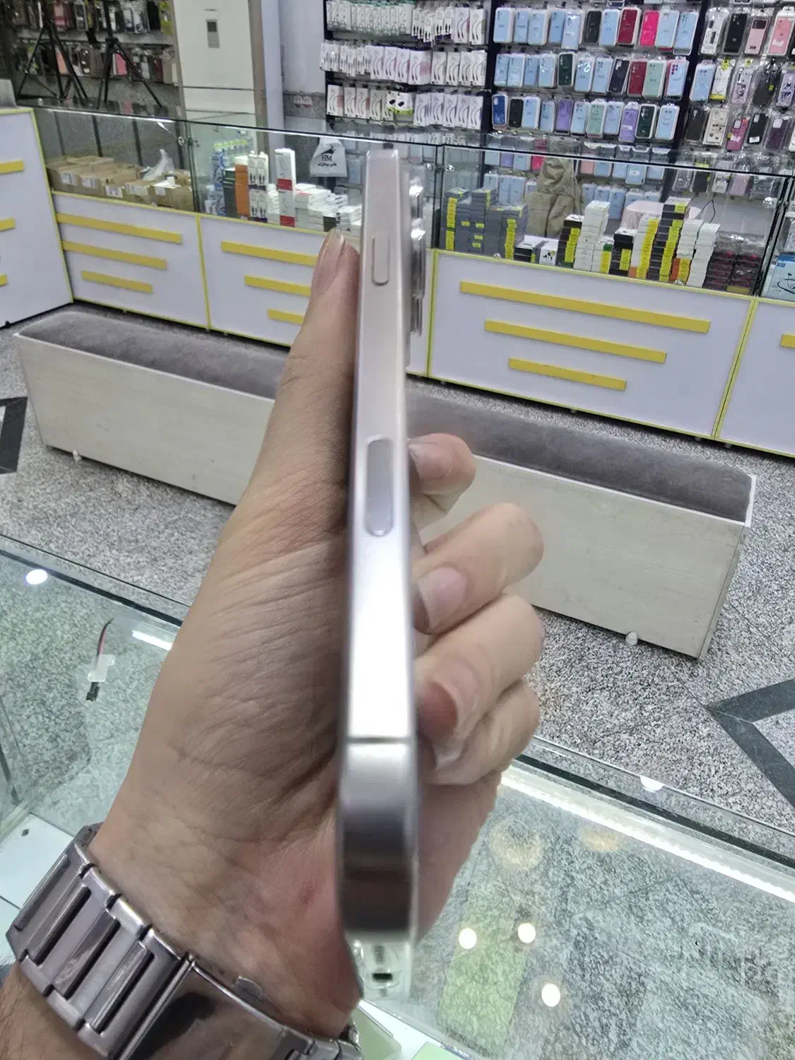 iphone 16promax|موبایل|قم, نیروگاه|دیوار