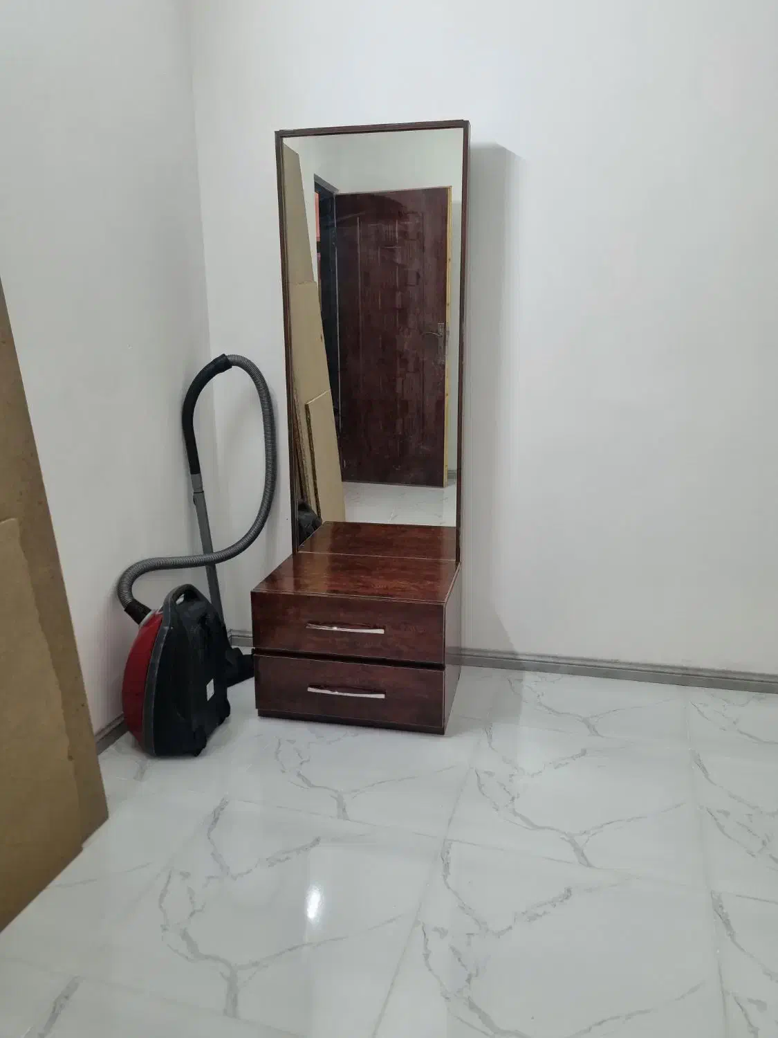 فروش آینه و دراور و میز تلویزیون|جاکفشی، کمد، دراور|بجنورد, |دیوار