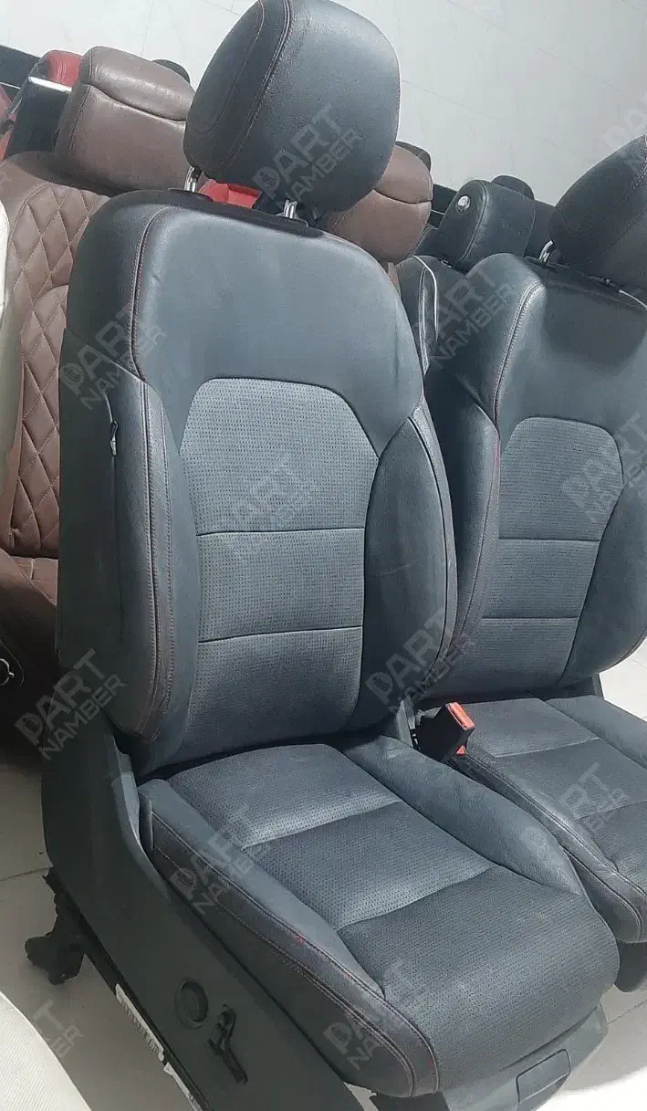 صندلی ماساژور دار بنز سردکن گرمکندار فول برقی|قطعات یدکی و لوازم جانبی|تهران, امام حسین|دیوار