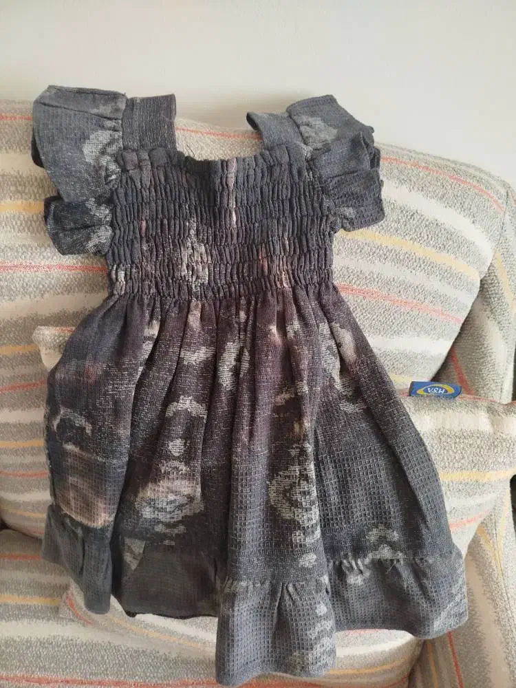 لباس دخترانه|کفش و لباس بچه|قم, شاه سید علی|دیوار