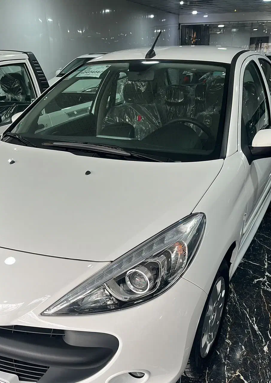 ۲۰۷ صفر ۱۴۰۴|خودرو سواری و وانت|خمینی‌شهر, |دیوار