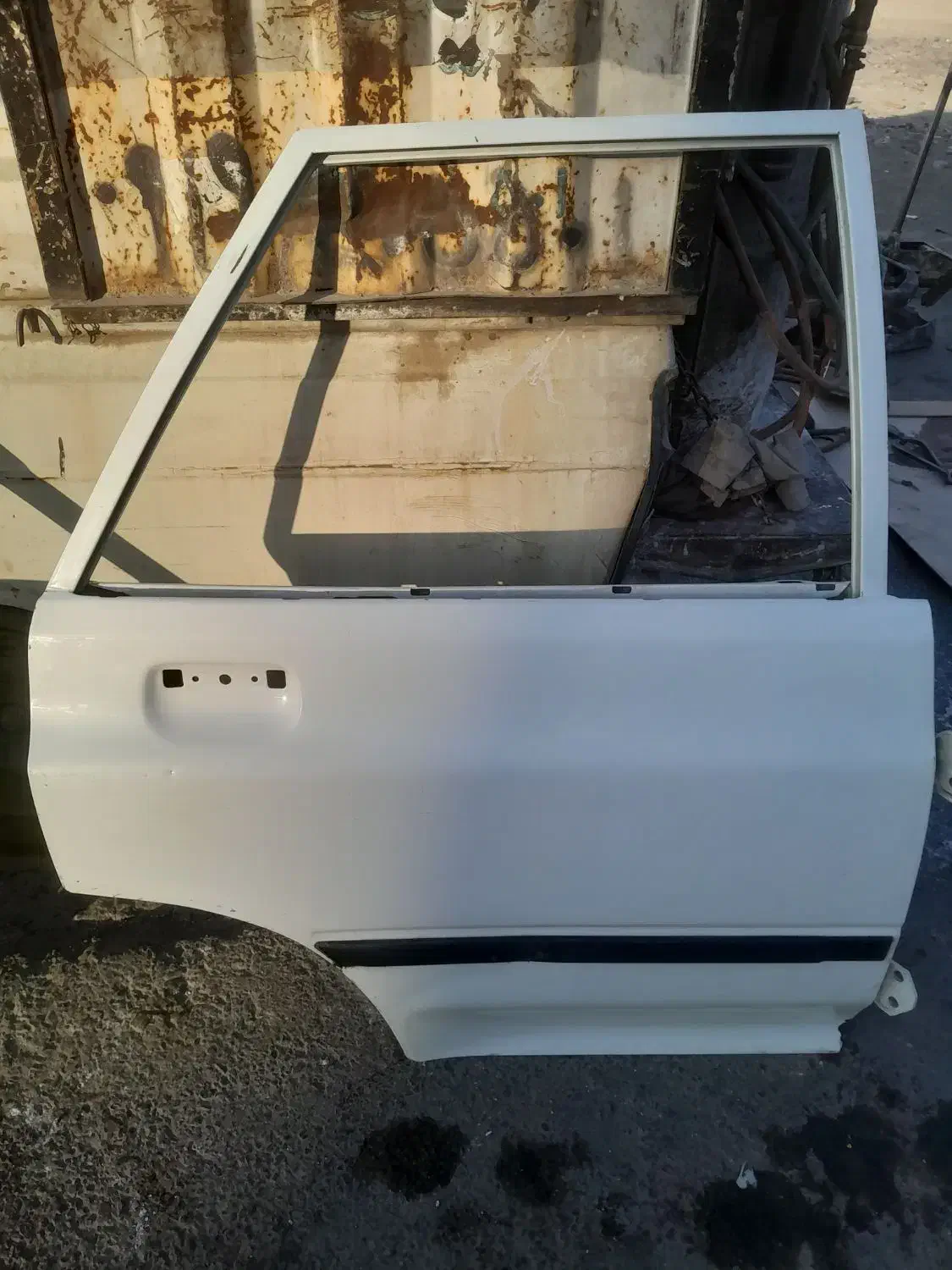 درب بی رنگ عقب سمت شاگرد|قطعات یدکی و لوازم جانبی|فردیس, شهرک سپاه|دیوار