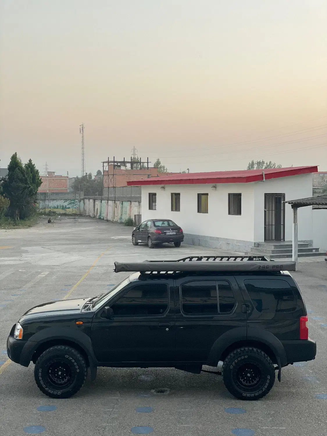 نیسان رونیز مشکی مدل 1384 سند شخصی|خودرو سواری و وانت|ساری, |دیوار