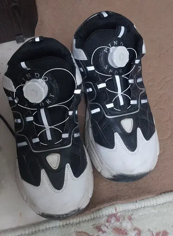 کفش اسپرت لژ دار|کیف، کفش، کمربند|شیراز, شهرک مهرگان|دیوار