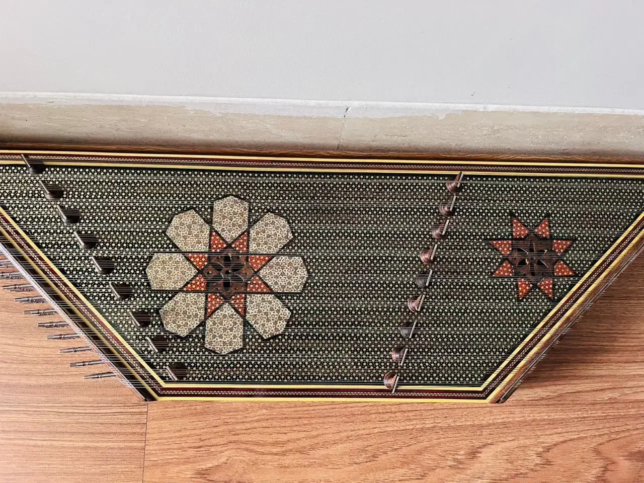 سنتور خاتم شیراز|سازهای سنتی|شیراز, خلیلی|دیوار