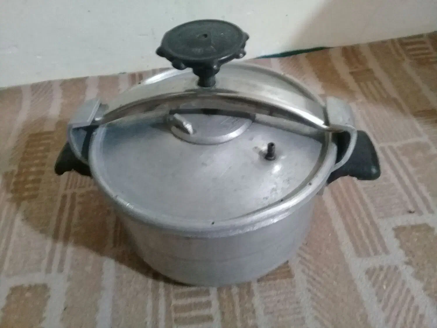 ارام پز ارام|ظروف پختوپز|اردبیل, |دیوار