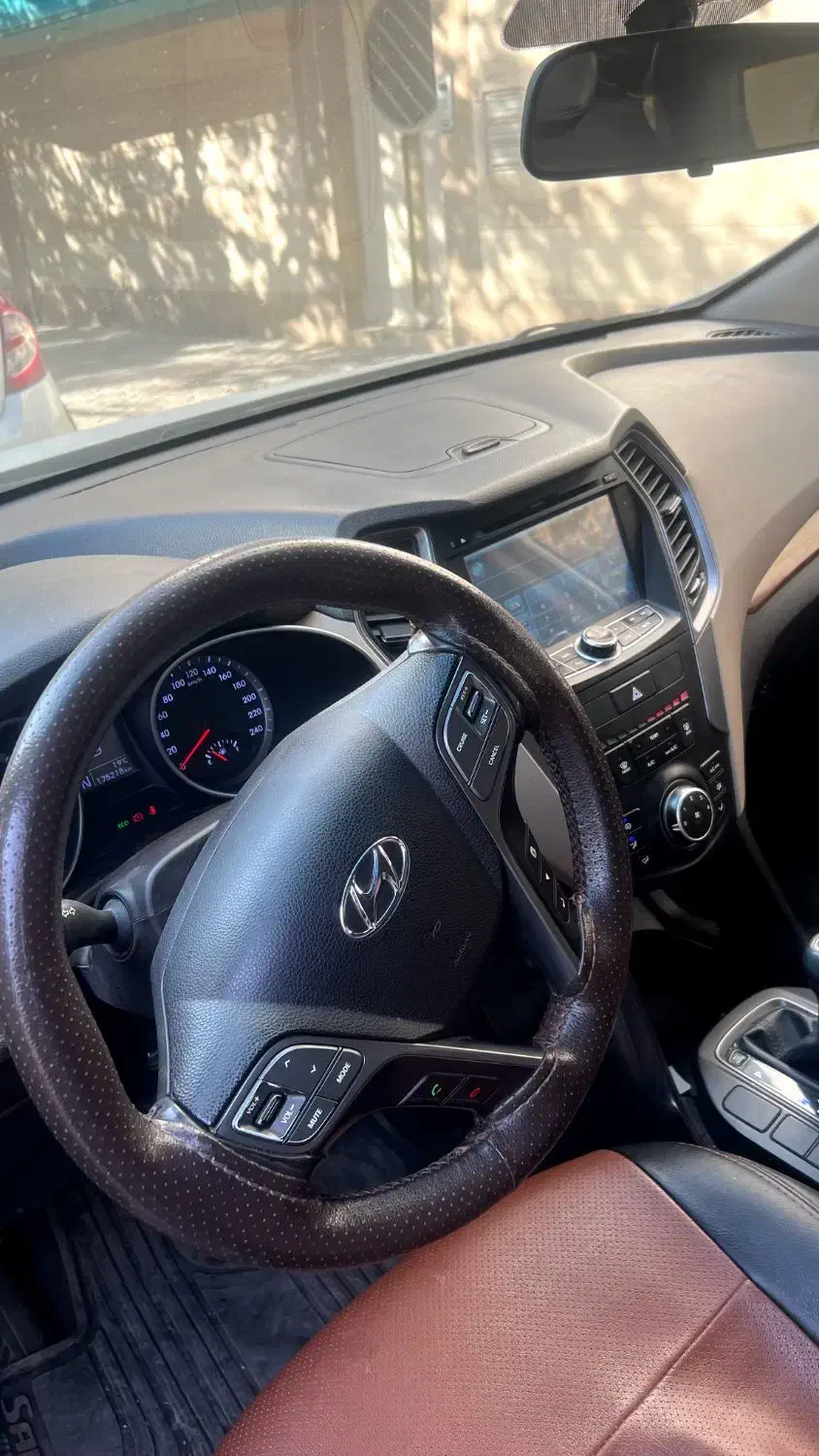 سانتافه ۲۰۱۵|خودرو سواری و وانت|اصفهان, برازنده|دیوار