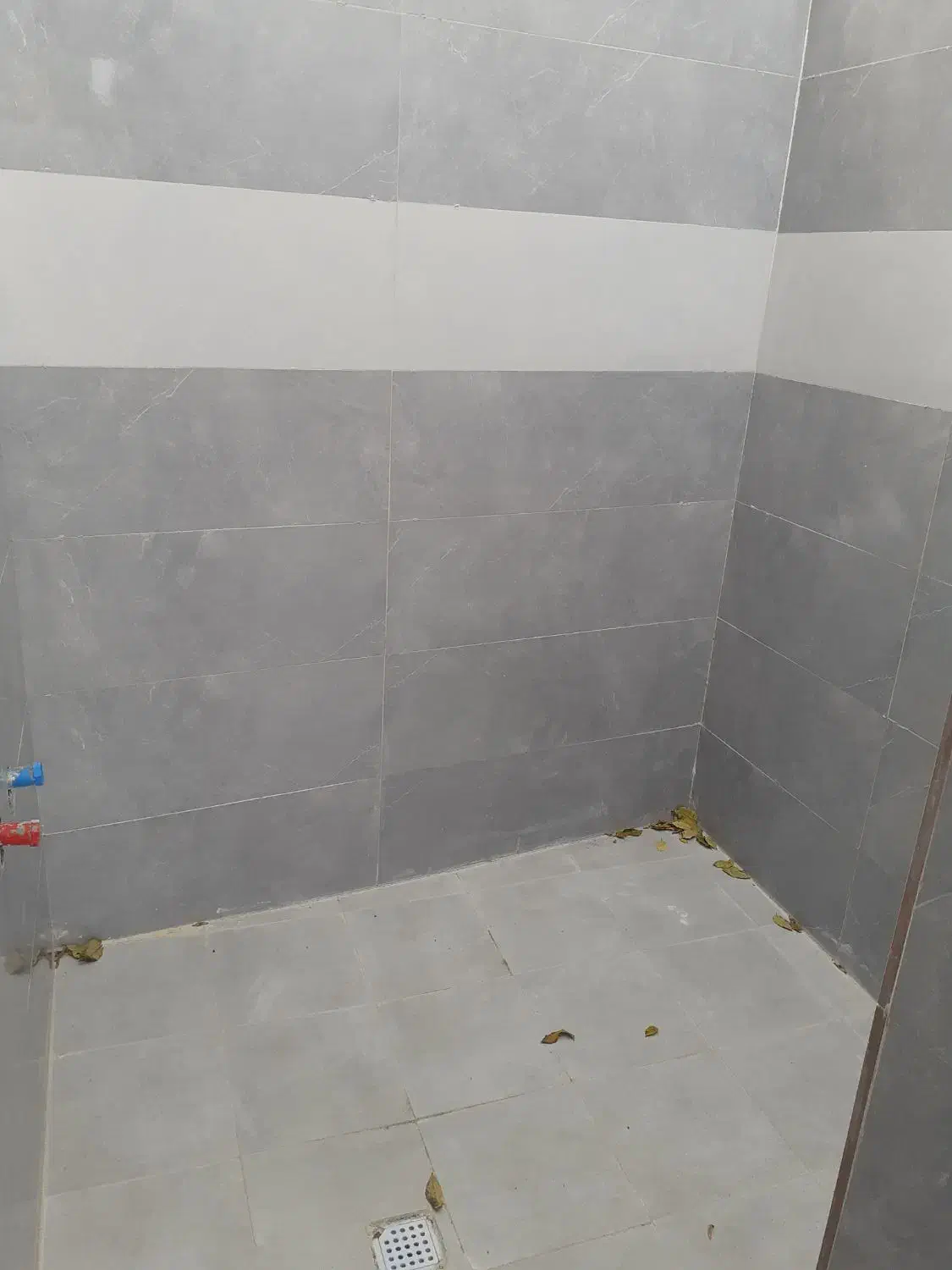 انجام کارهای کاشی و سرامیک در اسرع وقت|خدمات پیشه و مهارت|اسفراین, |دیوار