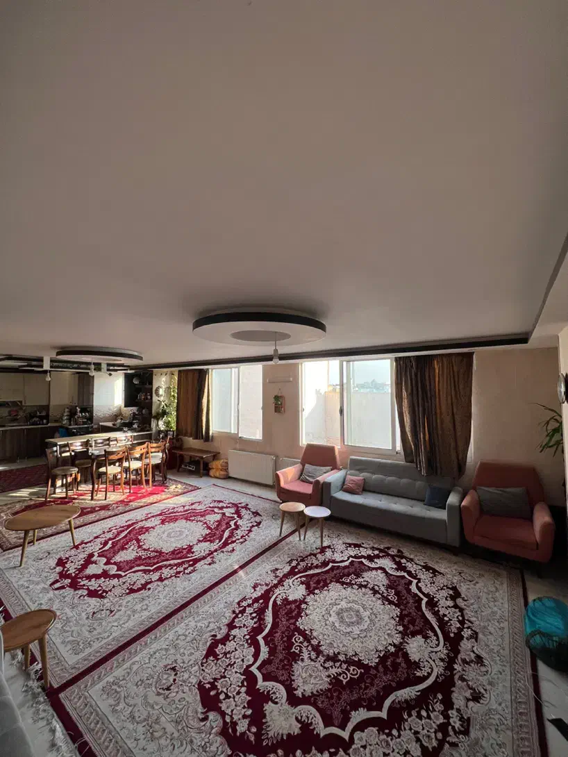 اپارتمان سه خواب ۱۴۵ متر مستر طبقه ۲ عبدالرزاق|فروش آپارتمان|اصفهان, شهشهان|دیوار