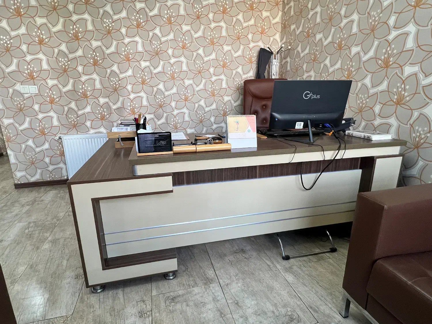 میز مدیریت بسیار تمیز|مبلمان اداری|کرج, گلشهر|دیوار