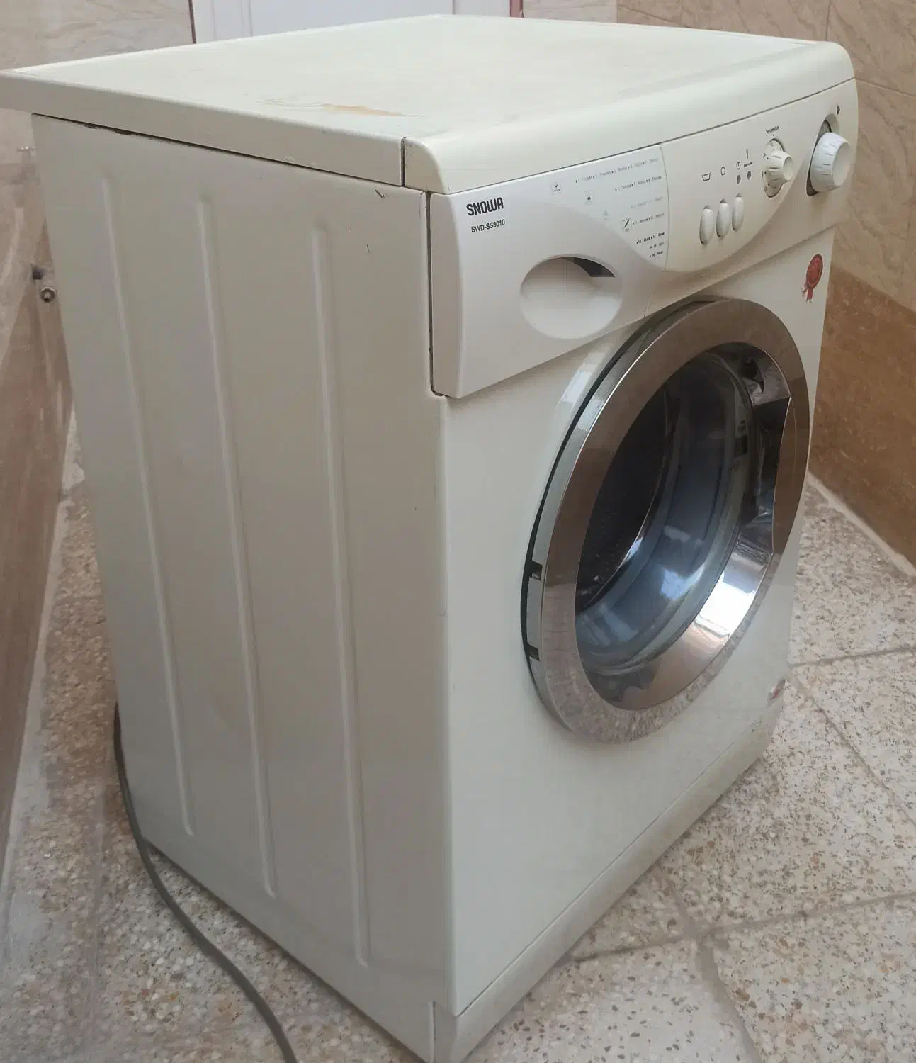 ماشین لباسشویی اسنوا|ماشین لباسشویی و خشک‌کن لباس|قم, نخودی|دیوار