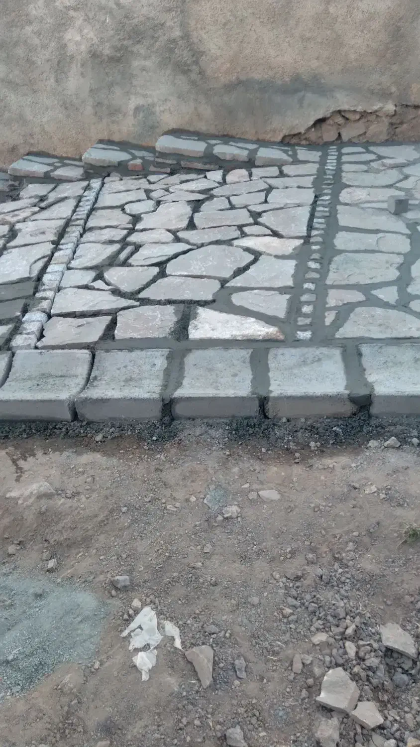 اجرای صفر تا صد بنایی سنگ چینی سنگ فرش و جدول|خدمات پیشه و مهارت|سنندج, |دیوار