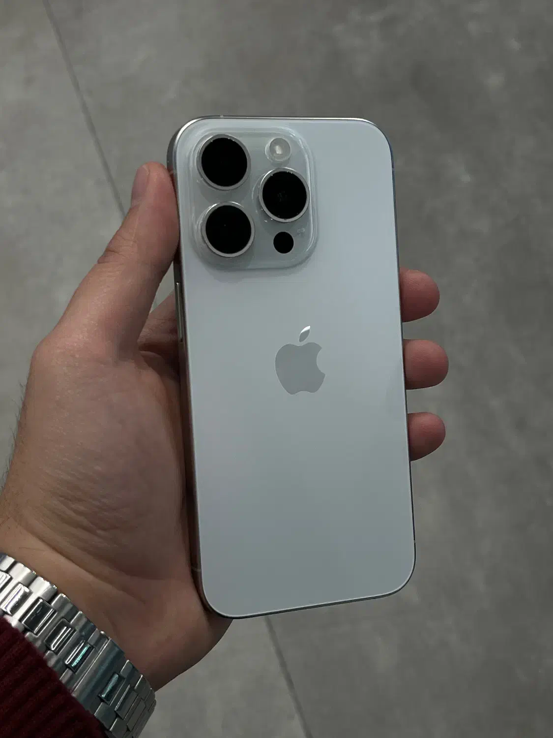 iPhone 15 pro zaa در حداکبند ۱۰۰|موبایل|مشهد, بهشت|دیوار