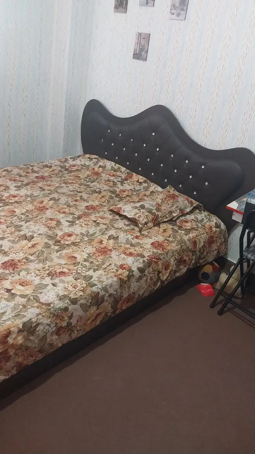 تخت خواب|تشک تختخواب|رشت, انصاری|دیوار