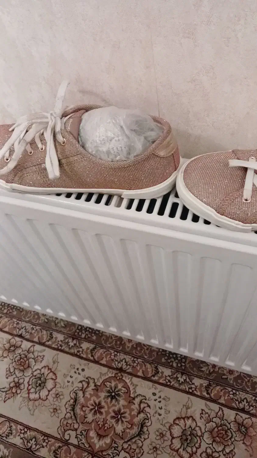 یه سری کیف وکفش درحدنوسایز۳۸و۳۹|کیف، کفش، کمربند|کلیائی, |دیوار