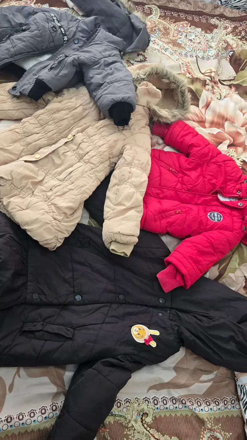 ۴عدد کاپشن|کفش و لباس بچه|تهران, بلوار کشاورز|دیوار