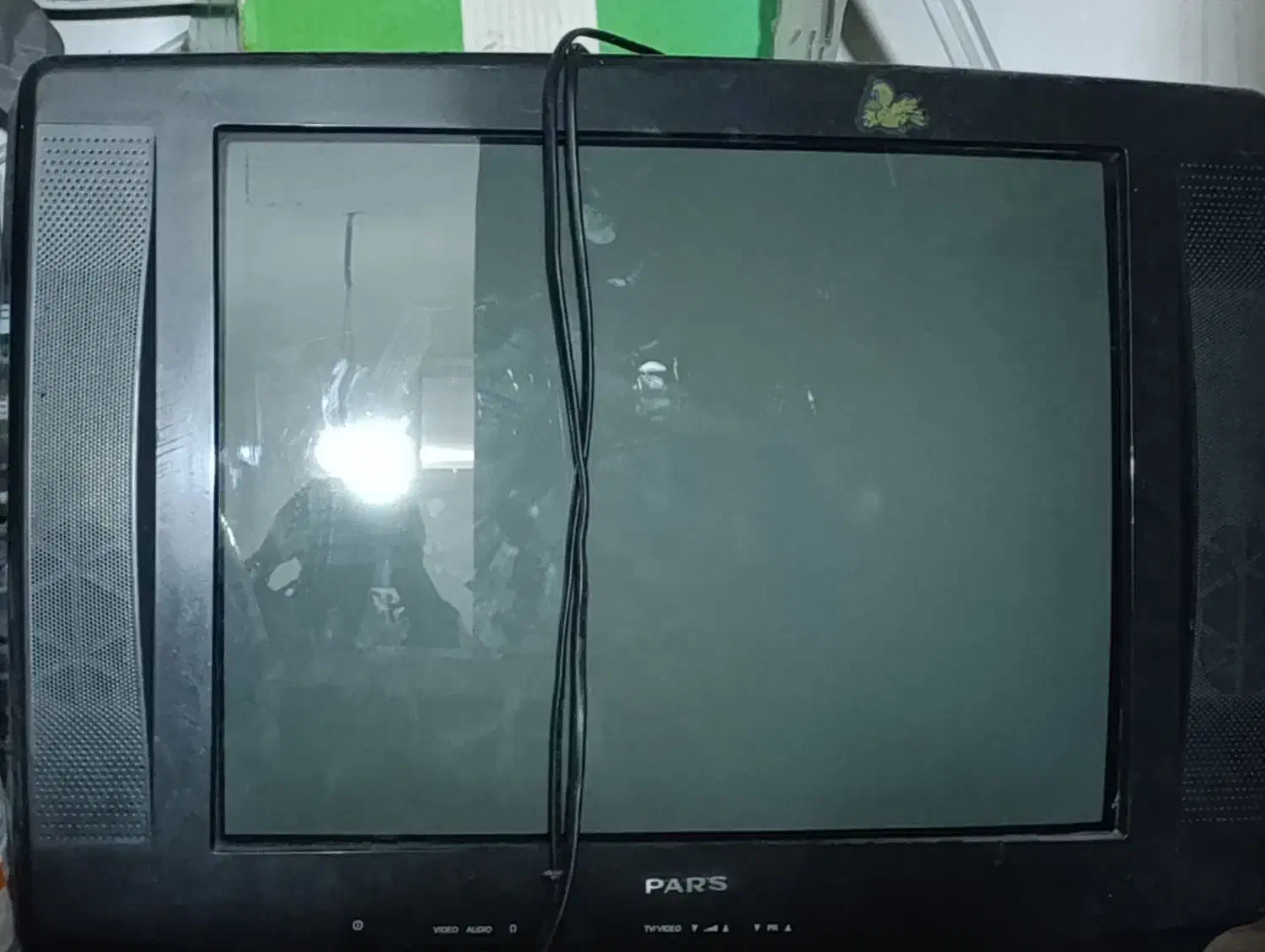 تلویزیون|تلویزیون و پروژکتور|نیشابور, گنبد سبز|دیوار