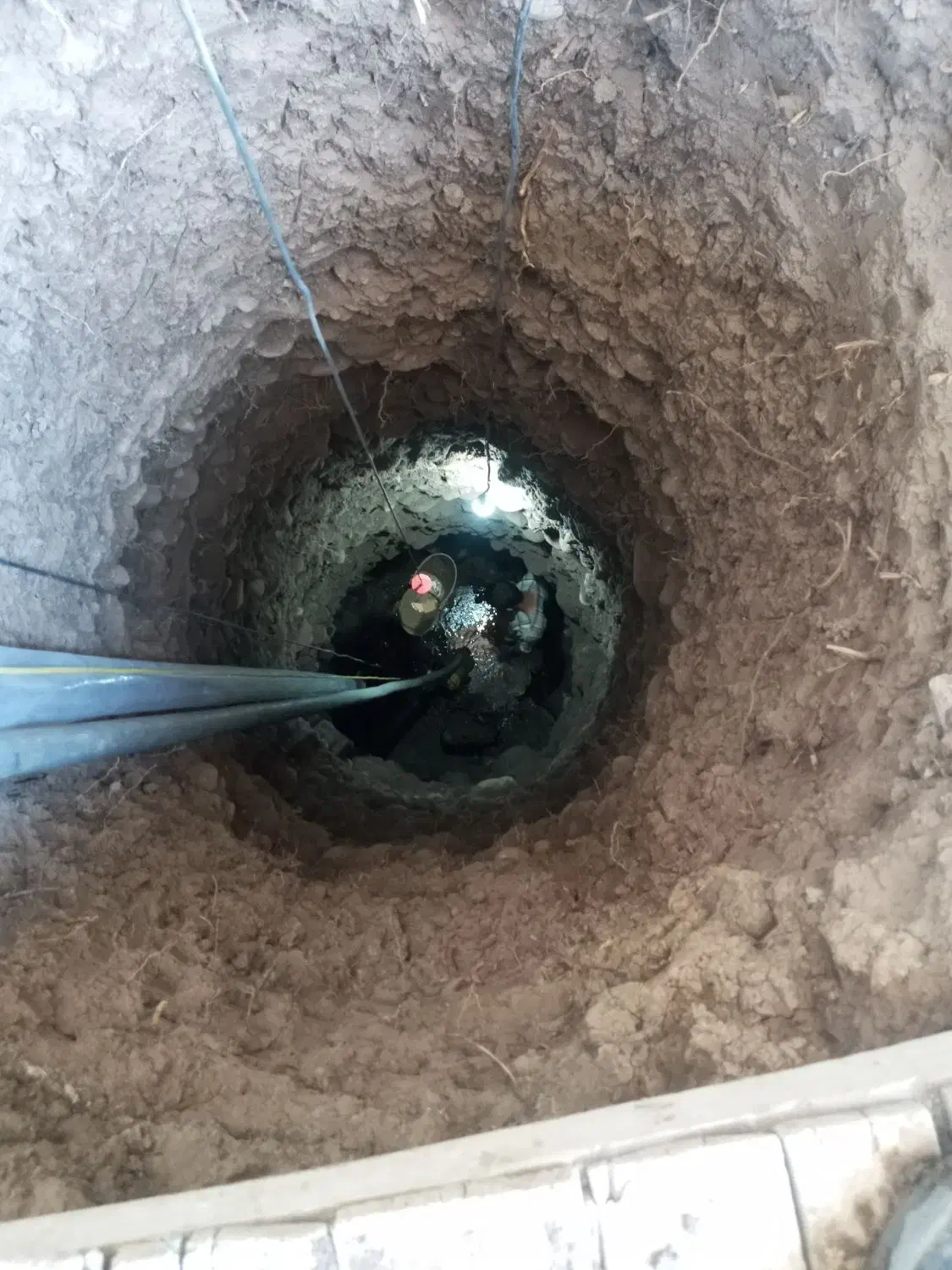 تخریب کلی وجزئی ساختمان وچاه کنی بانیروی ماهر|خدمات پیشه و مهارت|آذرشهر, |دیوار