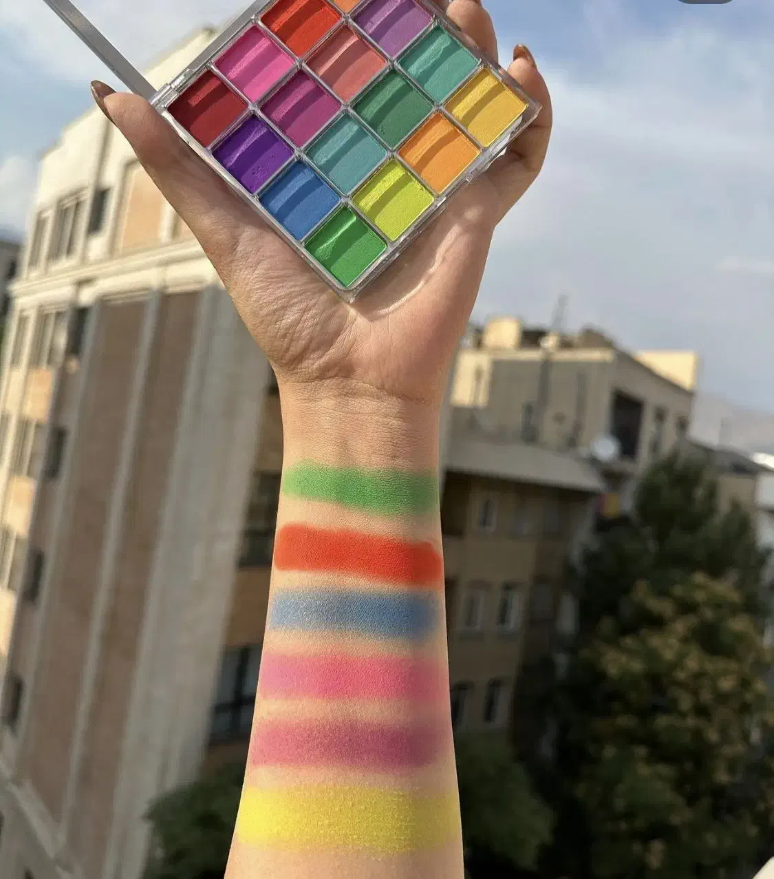 سایه رنگی|آرایشی، بهداشتی، درمانی|کرمان, |دیوار