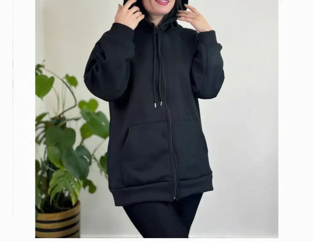 سویشرت مشکی تو کرکی کلاهدار|لباس|سلماس, |دیوار