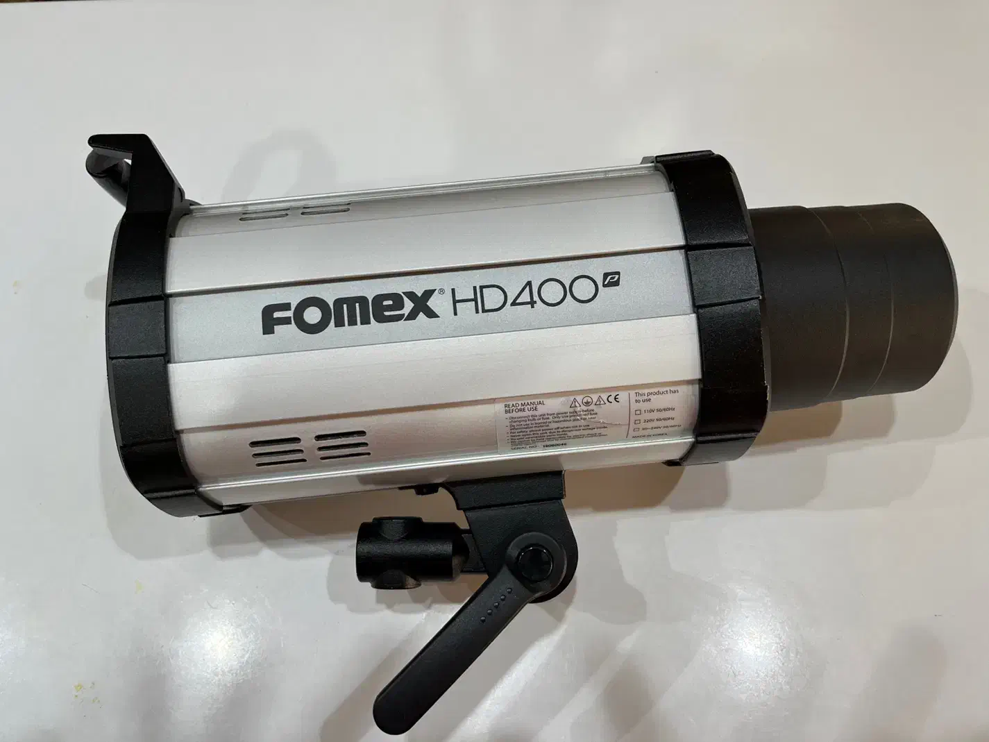 فلاش استودیویی Fomex HD400|دوربین عکاسی و فیلمبرداری|پرند, فاز ۴|دیوار