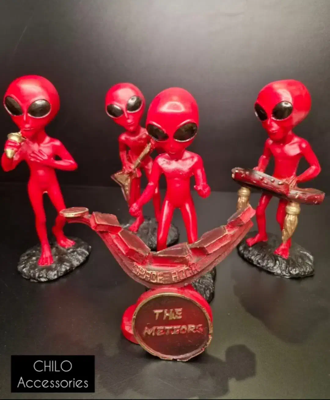 مجسمه بند الین|مجسمه، تندیس، ماکت|تهران, هفده شهریور|دیوار