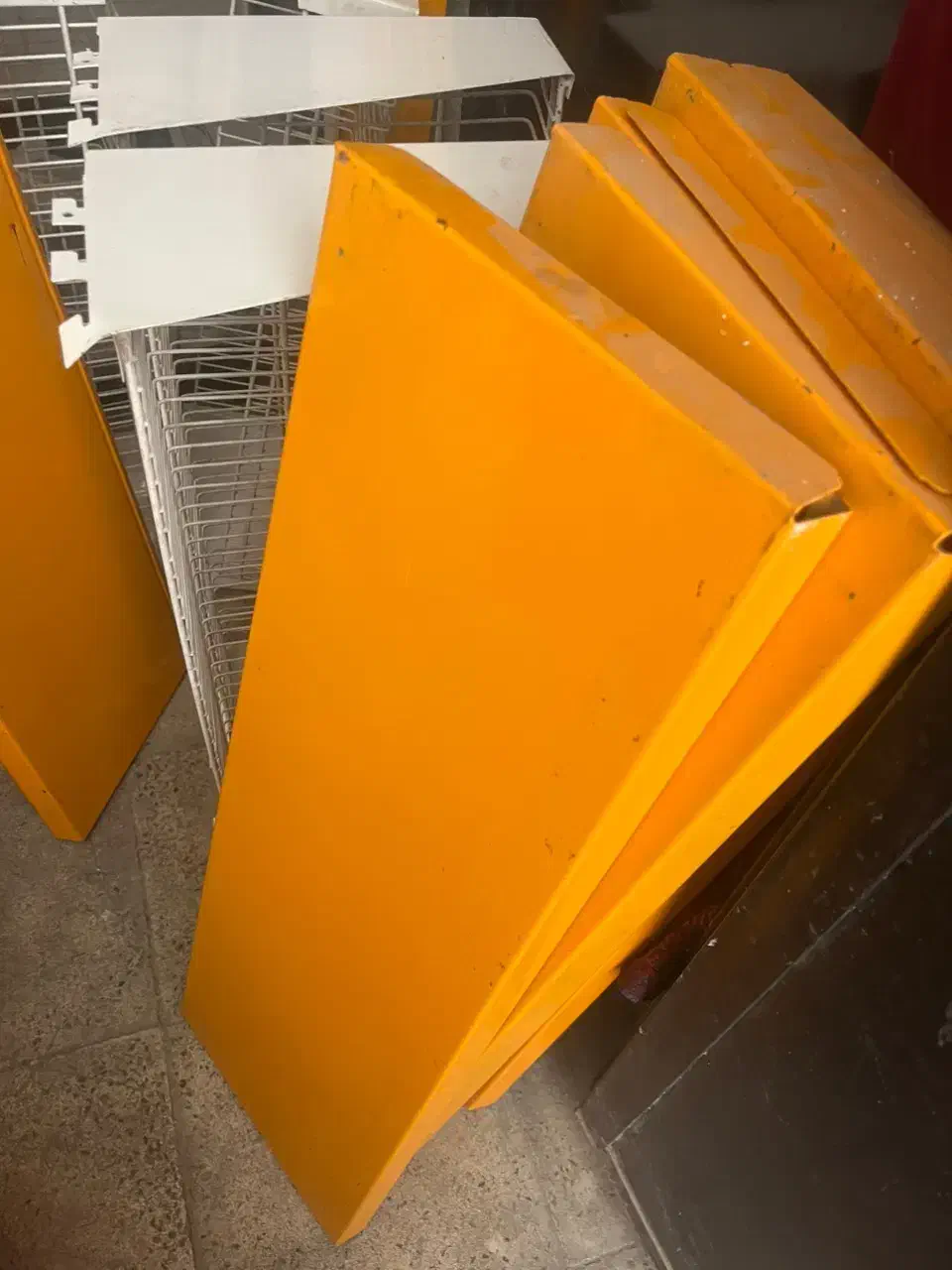 قفسه|کتابخانه، شلف، قفسه‌های دیواری|فردیس, شهرک ۱۱۰|دیوار