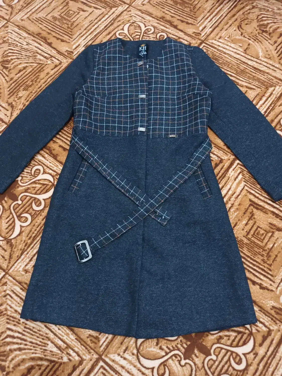 پالتو|لباس|تربت جام, میرقوام الدین|دیوار