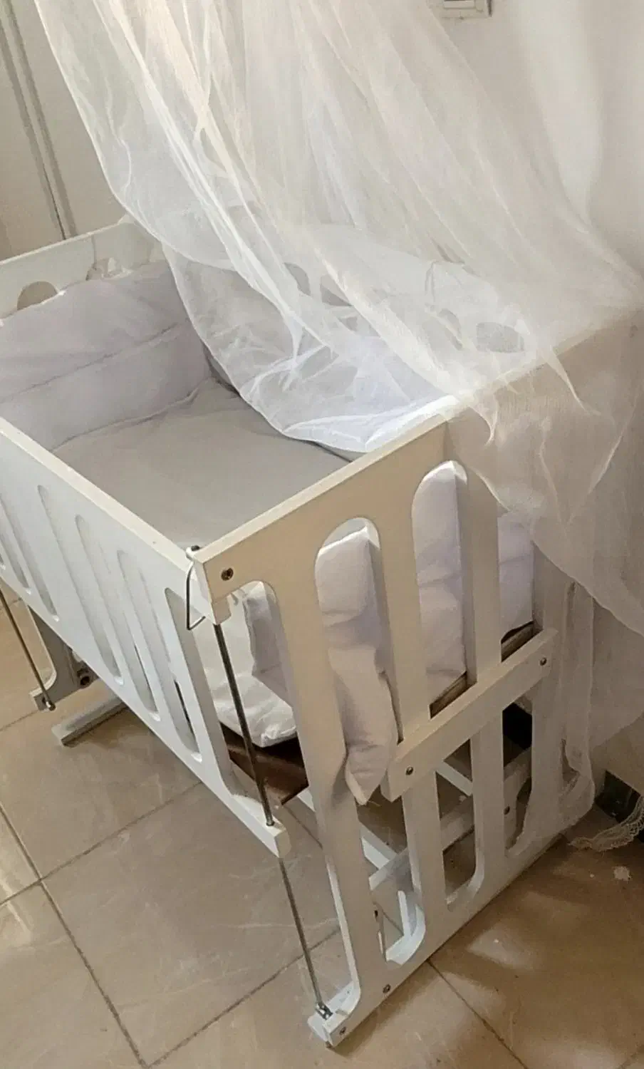 تخت کنار مادر|تخت و صندلی بچه|کوهدشت, |دیوار