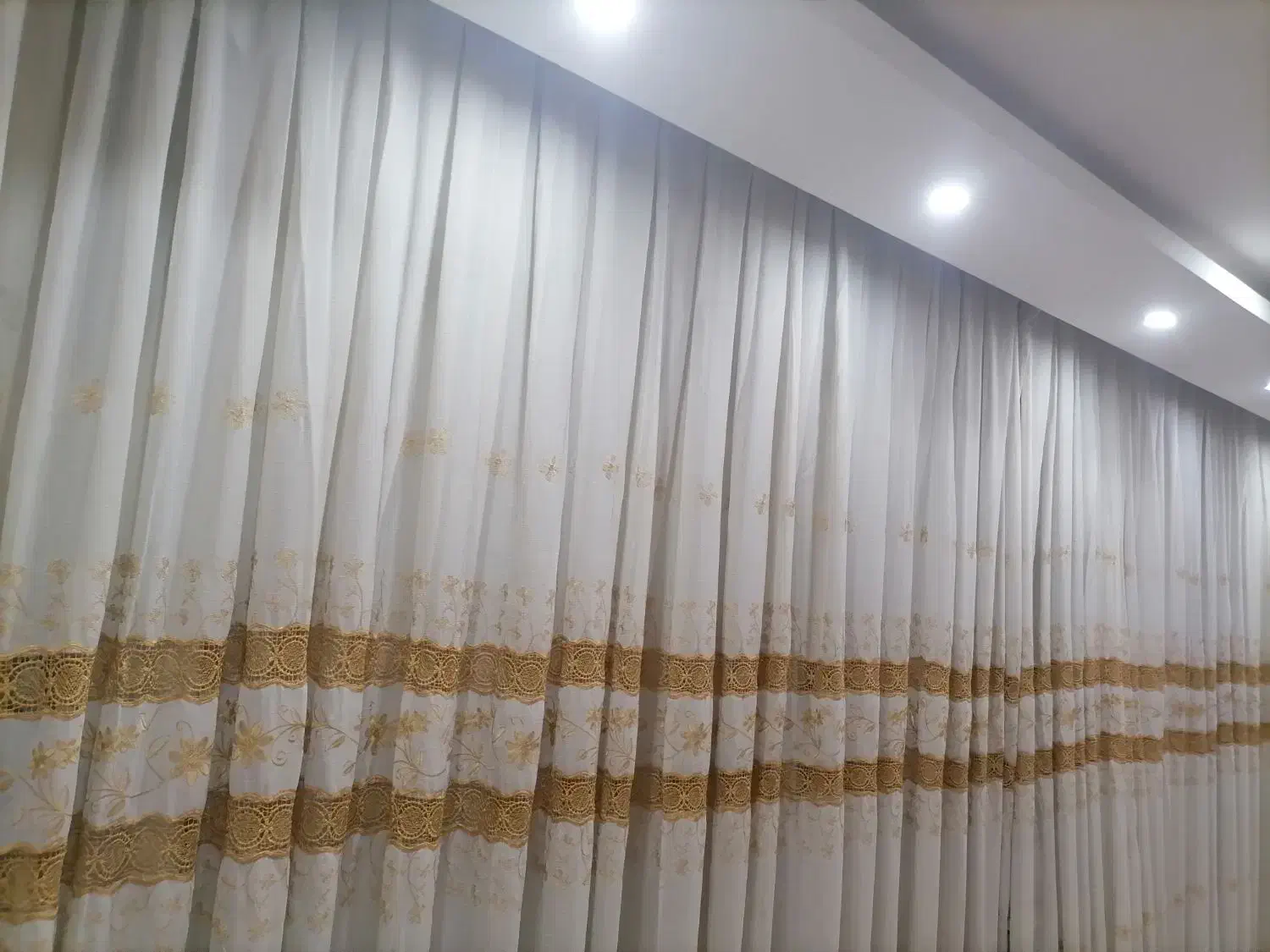 فروش پرده سالن پذیرایی|پرده، رانر، رومیزی|اهواز, کیان اباد|دیوار