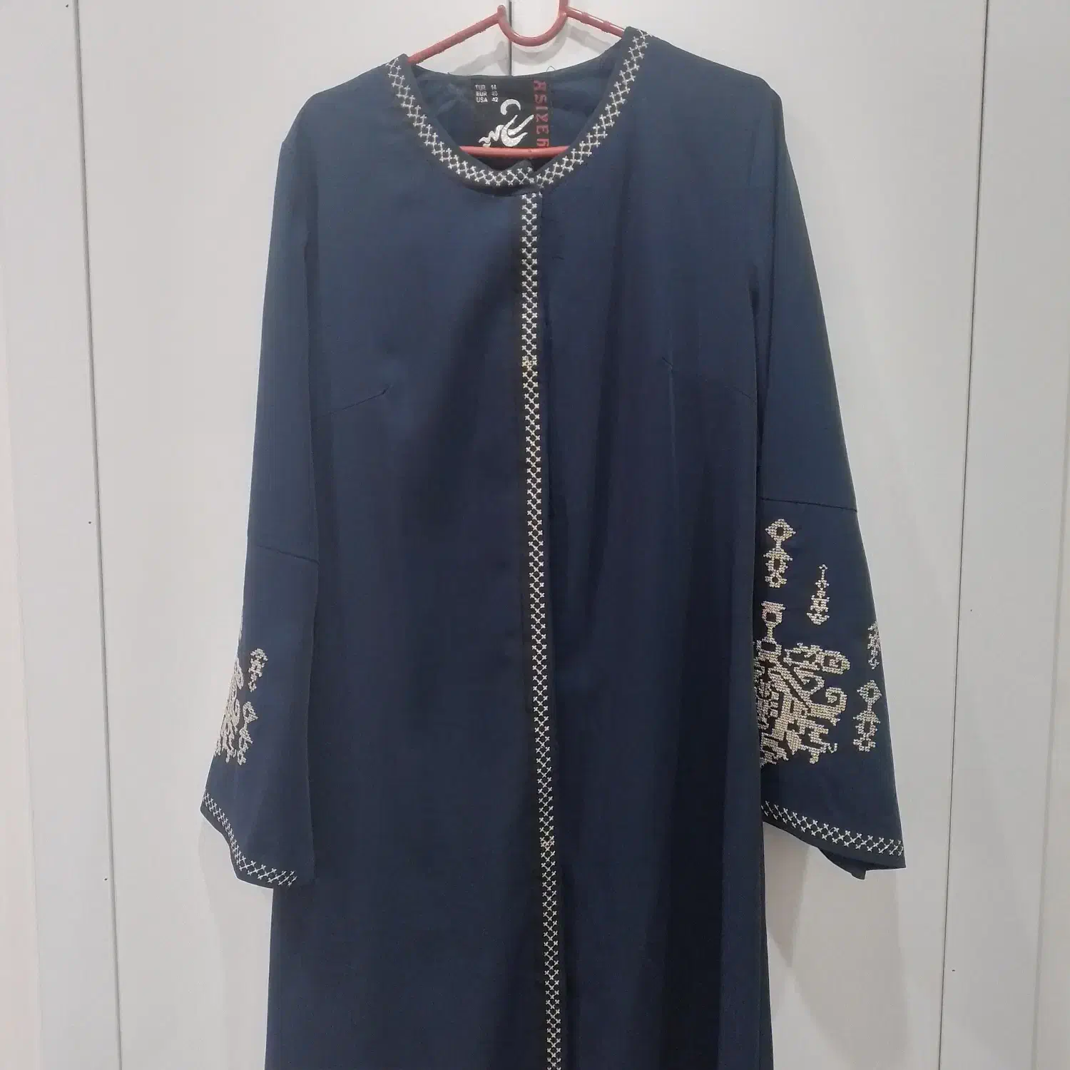 مانتو|لباس|رشت, جماران|دیوار