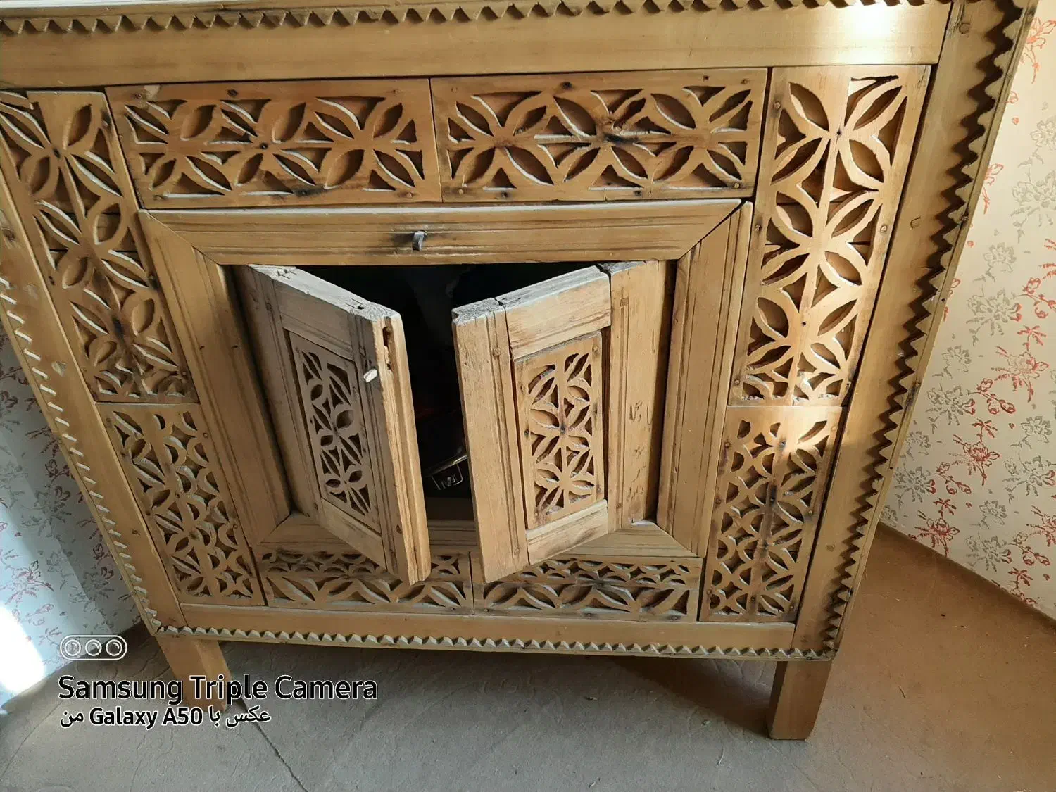 قاجاری|کلکسیون اشیاء عتیقه|زنجان, |دیوار