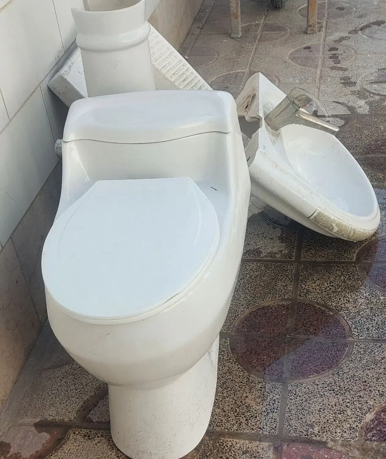 لوازم بهداشتی ساختمان|لوازم سرویس بهداشتی|کرمان, |دیوار