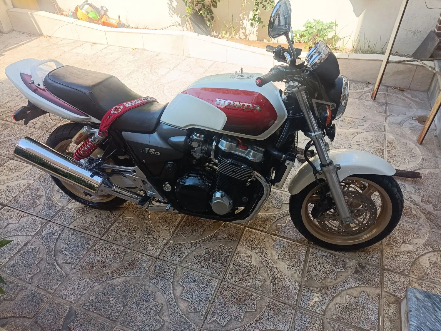 cb1300|موتورسیکلت|تهران, فرودگاه مهرآباد|دیوار