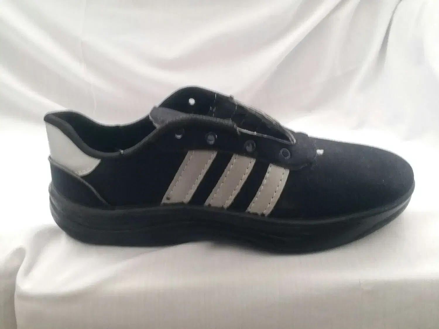 کفش کار|کیف، کفش، کمربند|ابهر, |دیوار