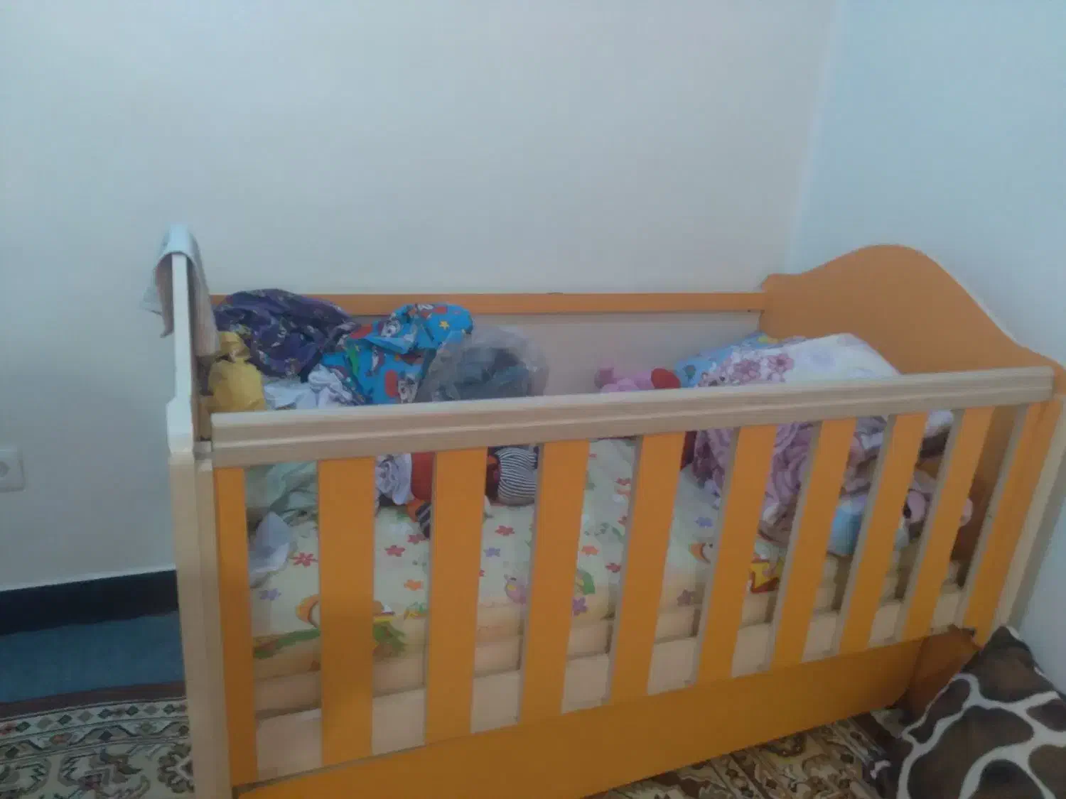 تخت کودک|تخت و صندلی بچه|اهواز, کیان اباد|دیوار