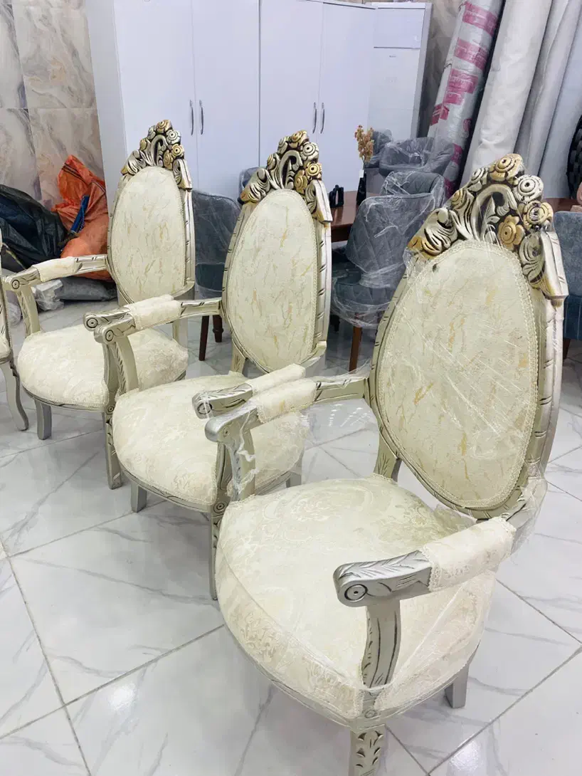 مبل سلطنتی با منصفانه ترین قیمت|مبلمان خانگی و میز عسلی|برازجان, |دیوار