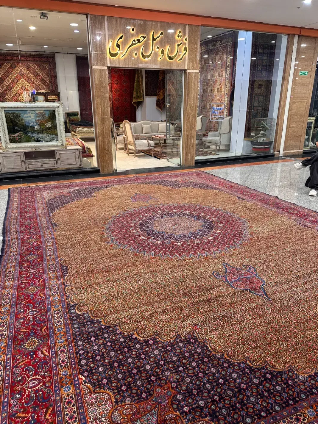 فرش دستبافت 24متری کف ابریشم اعلا/اقساط|فرش|مشهد, شهید بهشتی|دیوار